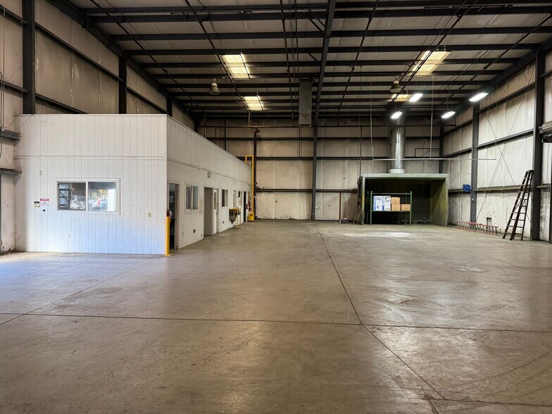 More Photos Of 2270 Ivy St, Chico Warehouse For Sale