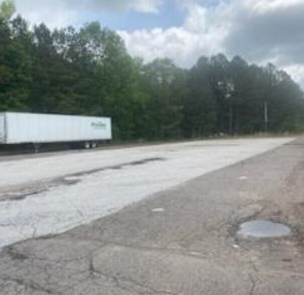 More Photos Of 150 Star Rd, Edgefield Warehouse For Sale