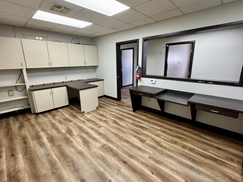 More Photos Of 830 Bethesda Dr, Zanesville Medical For Lease