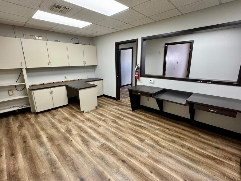 More Photos Of 830 Bethesda Dr, Zanesville Medical For Sale