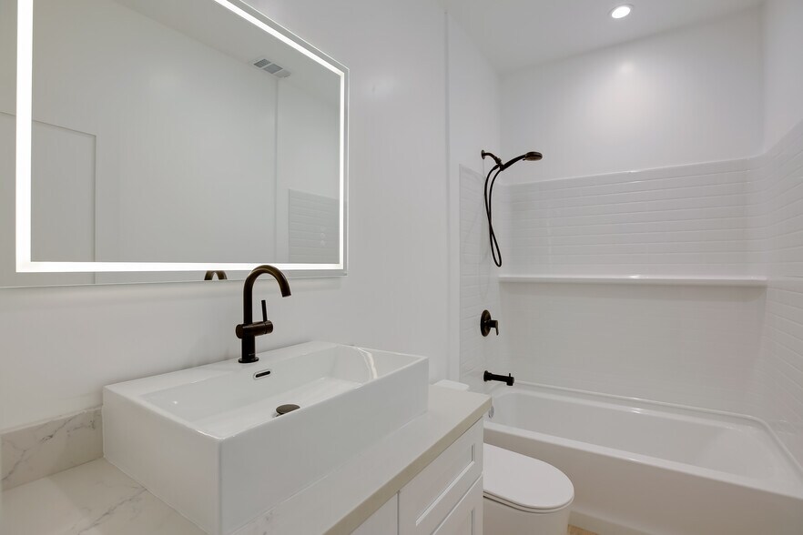 More Photos Of 102 S Voluntario St, Santa Barbara Apartments For Sale