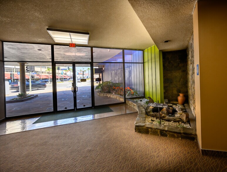 More Photos Of 9100 S Sepulveda Blvd, Los Angeles Office For Lease