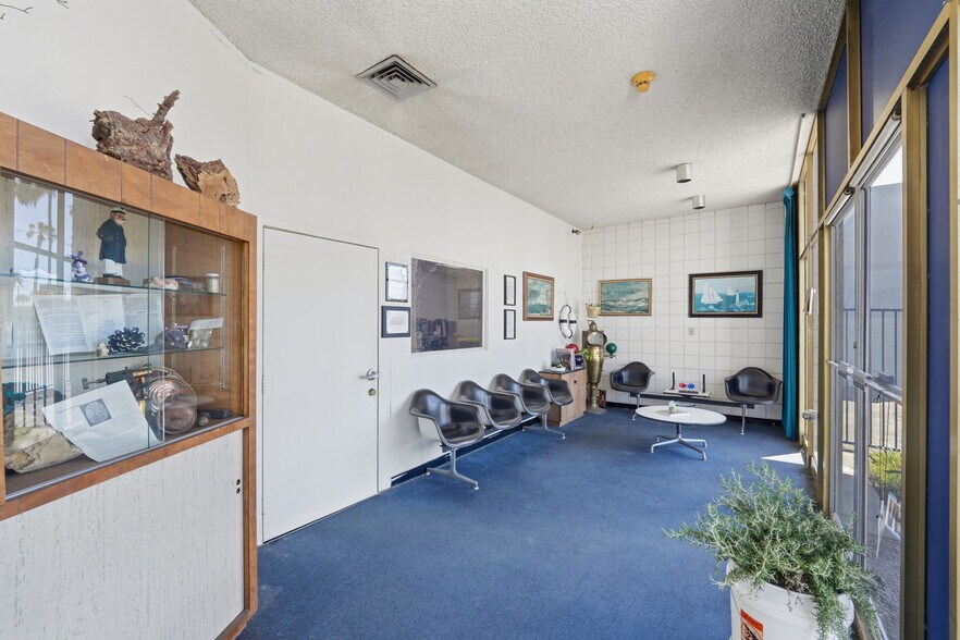 More Photos Of 2268 Long Beach Blvd, Long Beach Medical For Sale