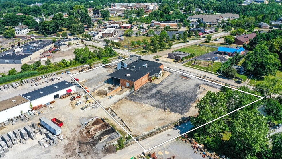 More Photos Of 50 Southeast Ave, Tallmadge Freestanding For Sale