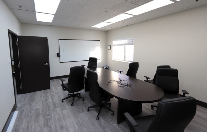 More Photos Of 8615 48th St SE, Calgary Warehouse For Sale