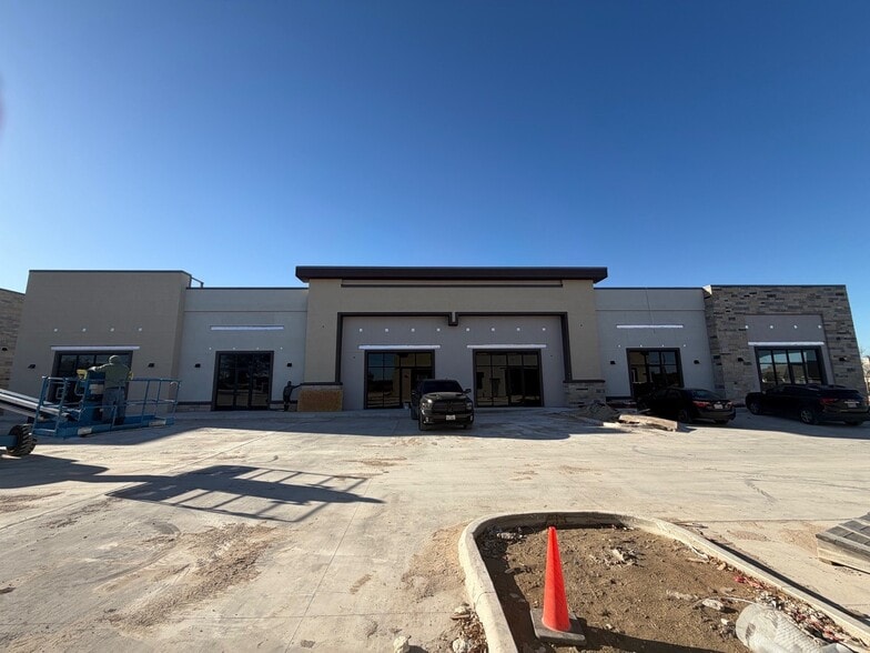 Primary Photo Of 1012 Municipal Dr, Leander General Retail For Sale