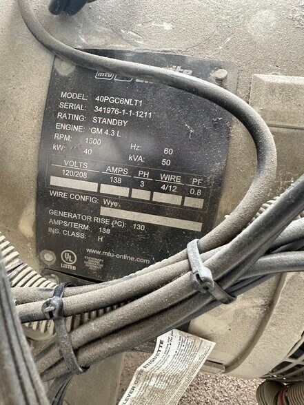 More Photos Of 2111 E 17th St, Des Moines Warehouse For Sale