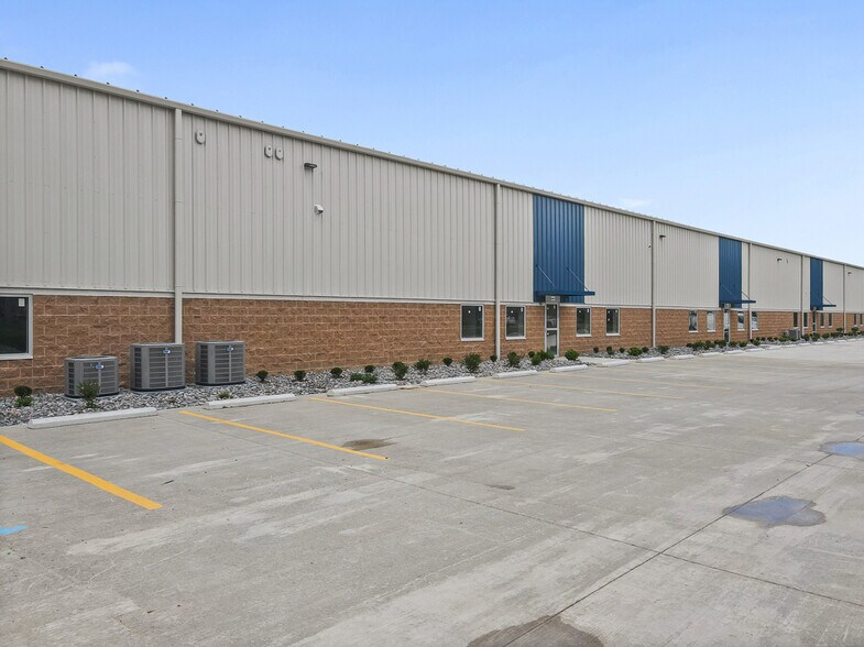More Photos Of 2844 Westway Drive, Brunswick Warehouse For Lease