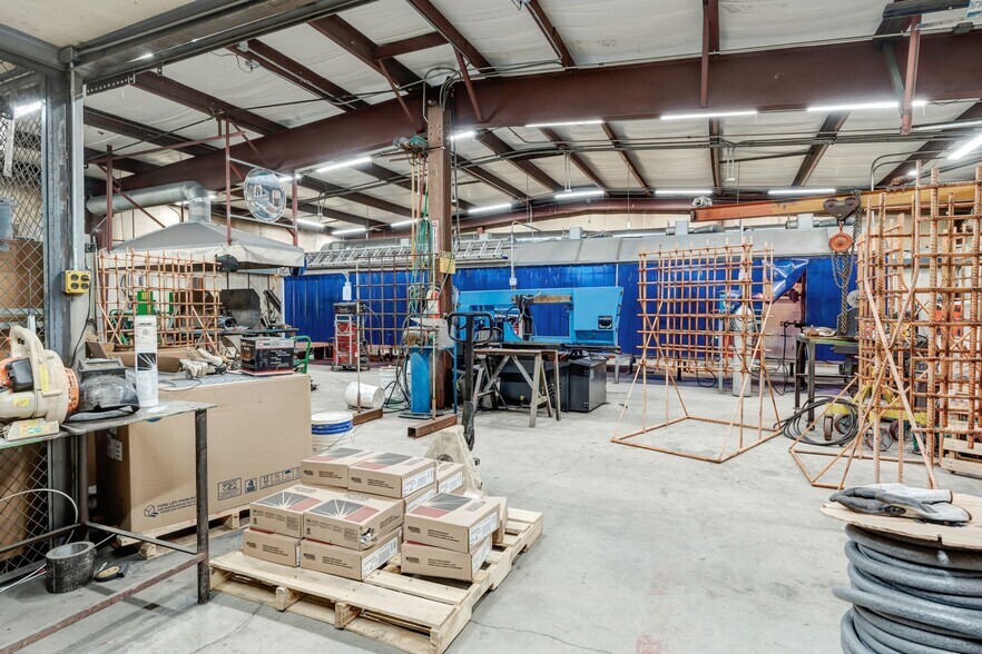 More Photos Of 2524 Dickerson Pike, Nashville Light Manufacturing For Sale