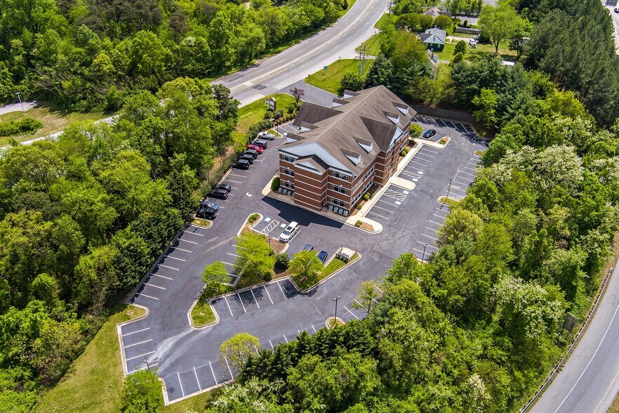 More Photos Of 8638 Veterans Hwy, Millersville Office For Lease