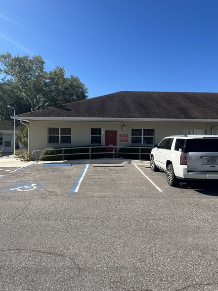 Primary Photo Of 4802 26th St, Bradenton Medical For Sale