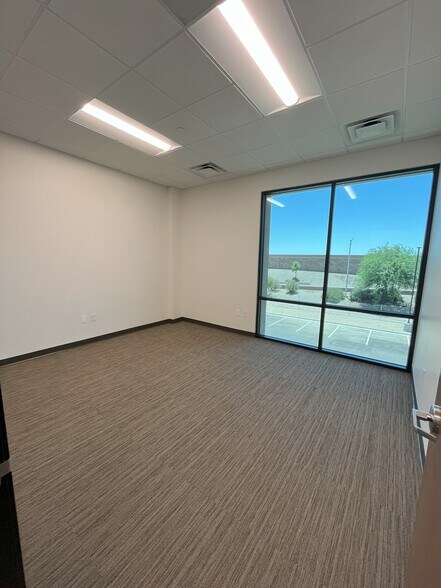 More Photos Of 1360 N Bullard Ave, Goodyear Office For Lease