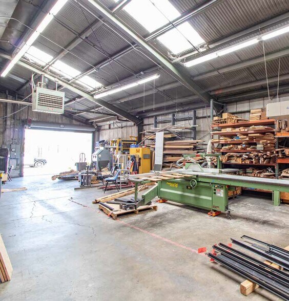 More Photos Of 2940-2944 Denby Ave, Los Angeles Warehouse For Sale