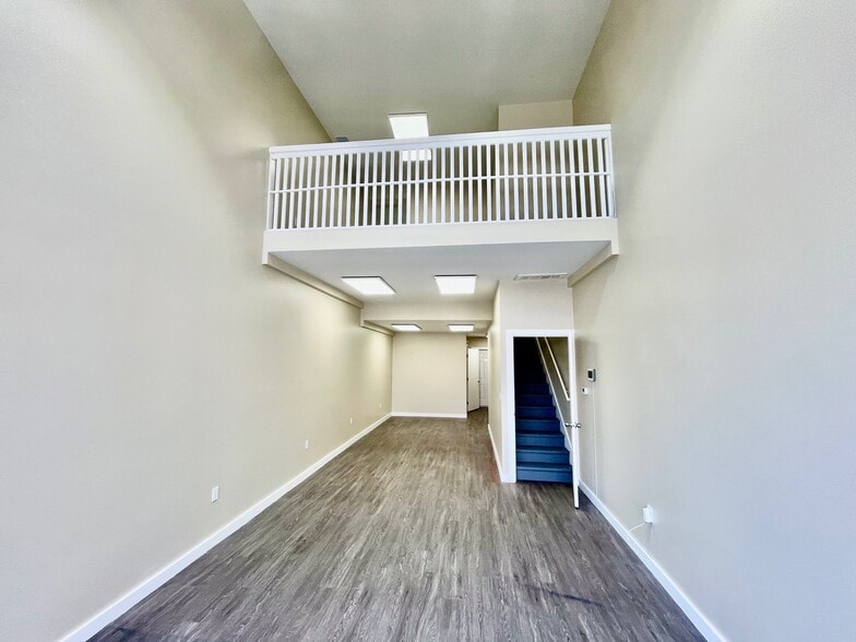 More Photos Of 1821 Irving St, San Francisco Storefront For Lease