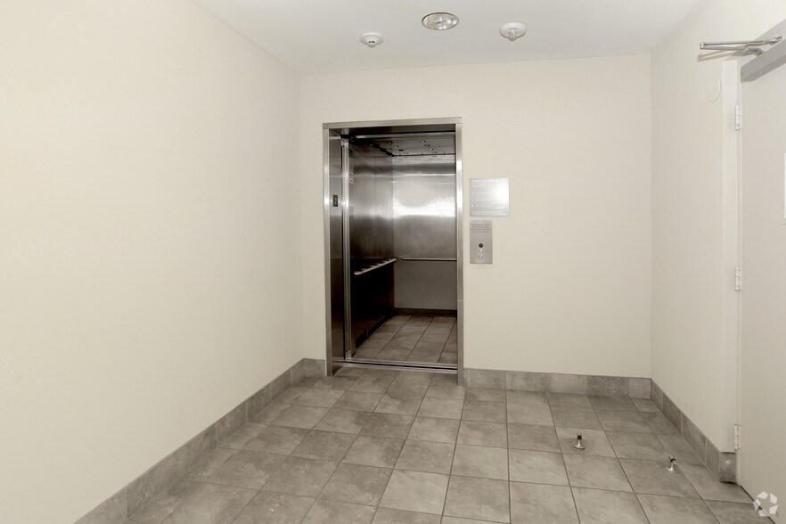 More Photos Of 700 S Myrtle Ave, Monrovia Apartments For Lease