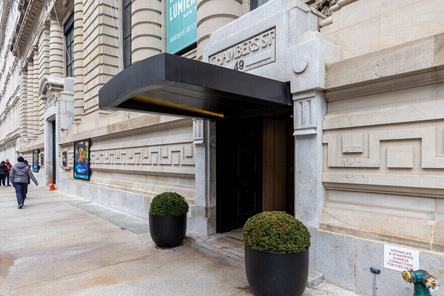 More Photos Of 49 Chambers St, New York Apartments For Sale