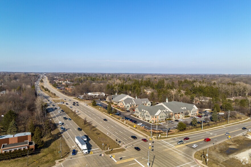 More Photos Of 31000 Telegraph Rd, Bingham Farms Medical For Lease