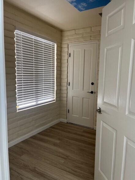 More Photos Of 20445 Pacifica Dr, Cupertino Medical For Lease