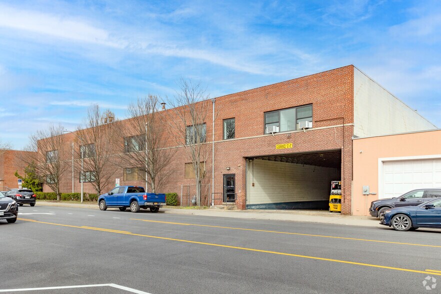 More Photos Of 66-70 Randall Ave, Rockville Centre Light Distribution For Lease