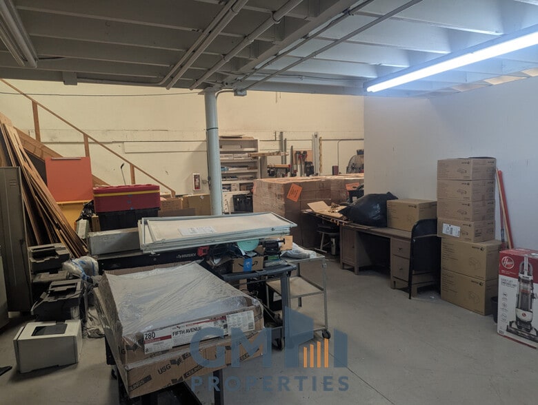 More Photos Of 1450-1464 E 29th St, Signal Hill Research And Development For Sale