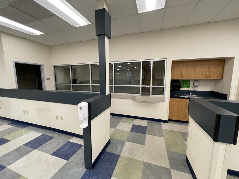 More Photos Of 600 Heisel St, Homestead Freestanding For Sale