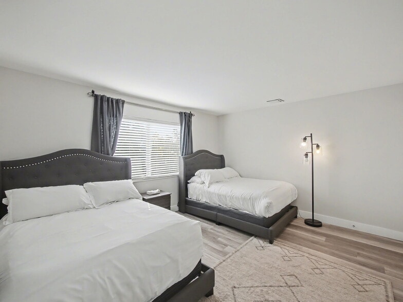 More Photos Of 112 Claremont Ln, Palm Beach Shores Apartments For Sale