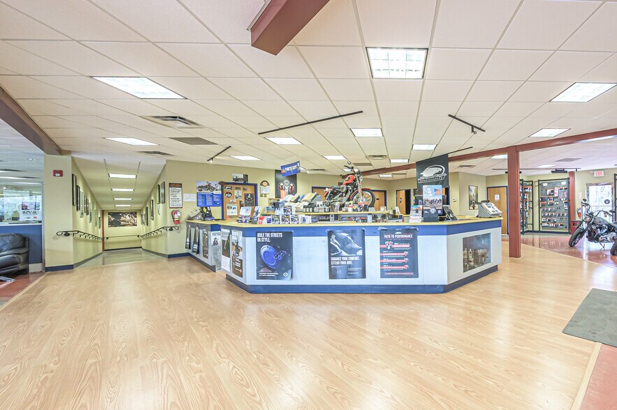 More Photos Of 219 E White Horse Pike, Galloway Health Club For Sale