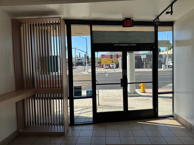 More Photos Of 1901-1905 Pacific Coast Hwy, Lomita Restaurant For Lease