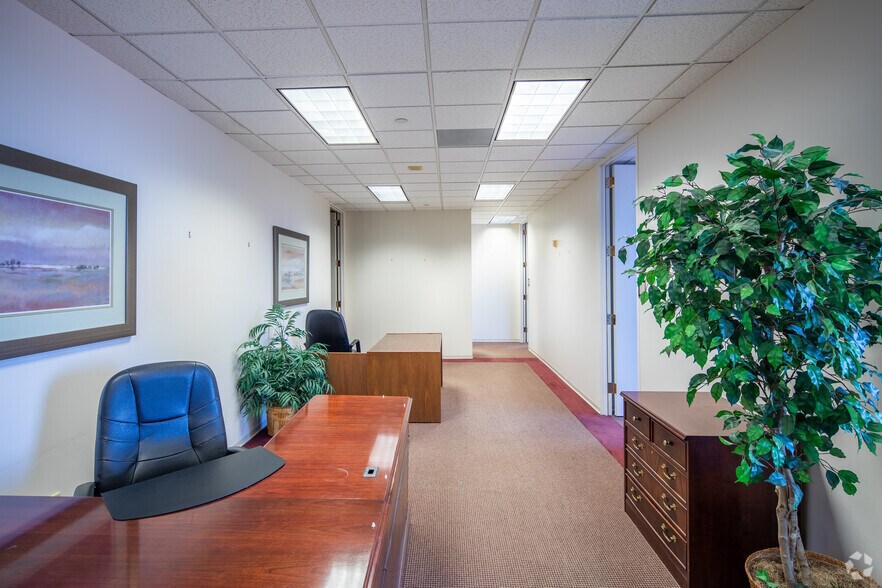 Photo of 20th Floor Ste 2050-2055