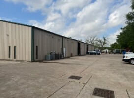 More Photos Of 4920 Pinemont Dr, Houston Manufacturing For Sale
