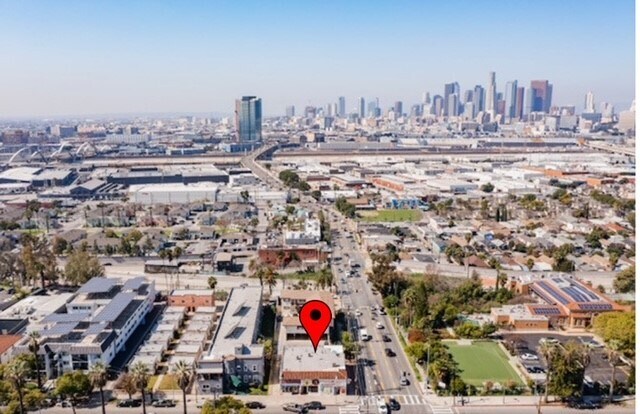 More Photos Of 405 S Boyle Ave, Los Angeles Apartments For Sale