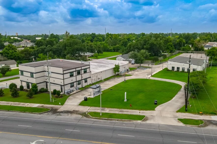 More Photos Of 805 Robin St/ 406 Airline Hwy, La Place Office For Sale