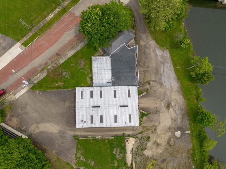 More Photos Of 154 Fairmount Ave, Jamestown Manufacturing For Sale