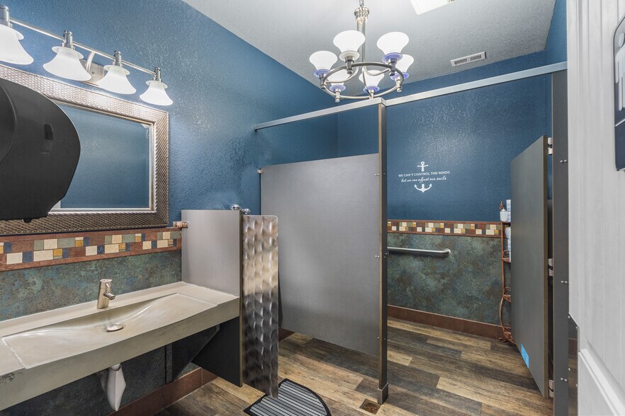 More Photos Of 1 S Arbor Rd, Aberdeen Winery Vineyard For Sale