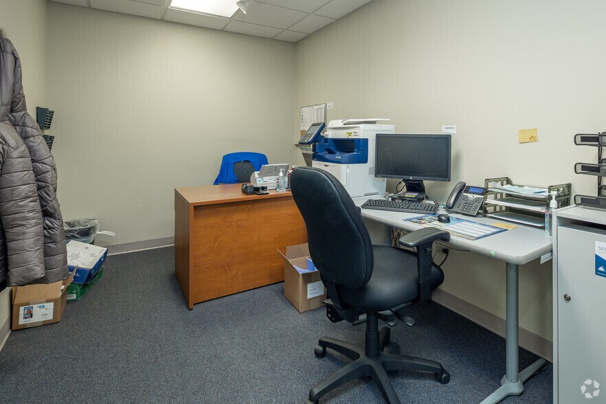 More Photos Of 18636 Dixie Hwy, Homewood Medical For Lease