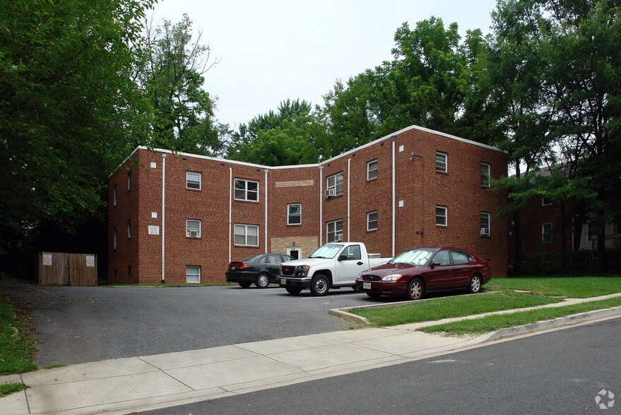 More Photos Of 6124 41st Ave, Hyattsville Apartments For Sale
