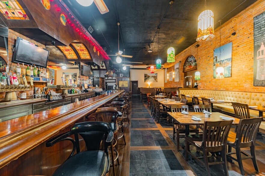 More Photos Of 440 Clinton St, Detroit Storefront Retail Office For Sale