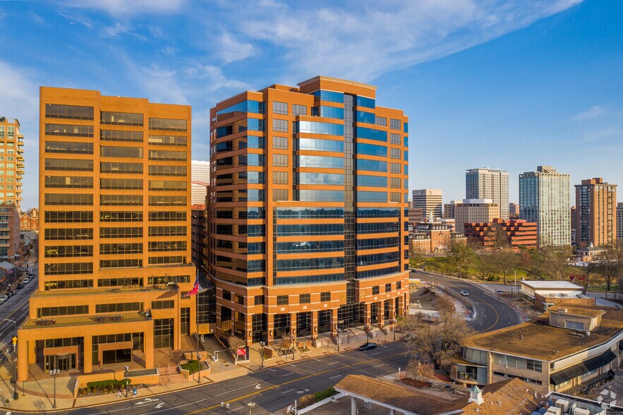 More Photos Of 8235 Forsyth Blvd, Clayton Office For Lease