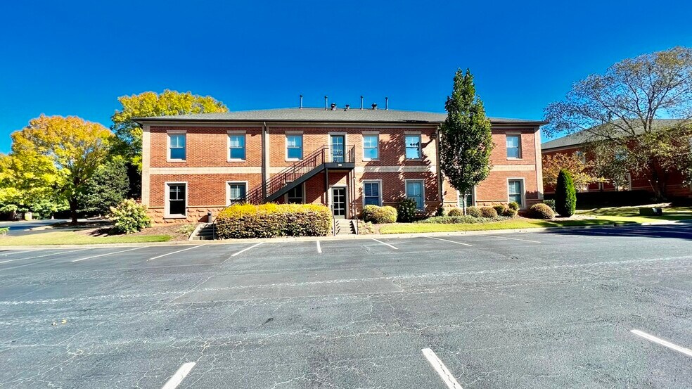 More Photos Of 4080 McGinnis Ferry Rd, Alpharetta Office For Sale