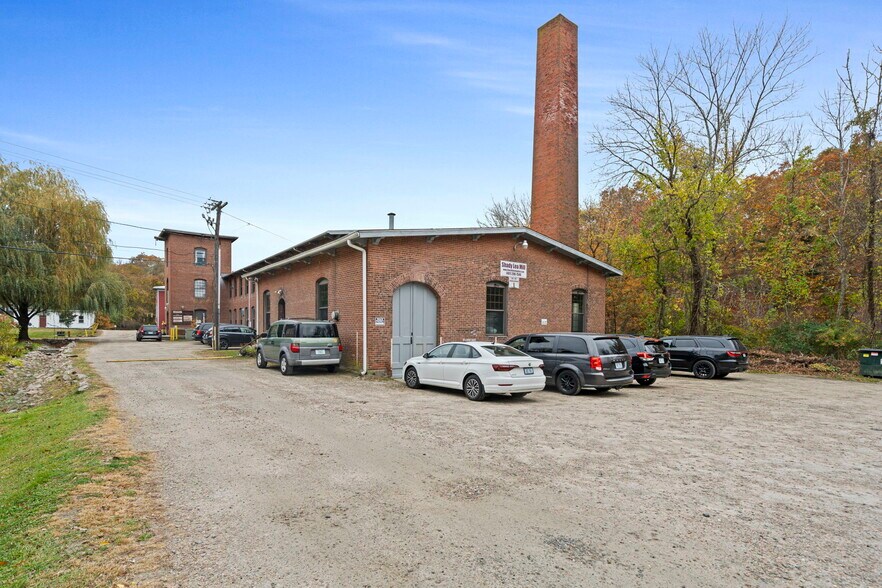 More Photos Of 215 Shady Lea Rd, North Kingstown Warehouse For Sale