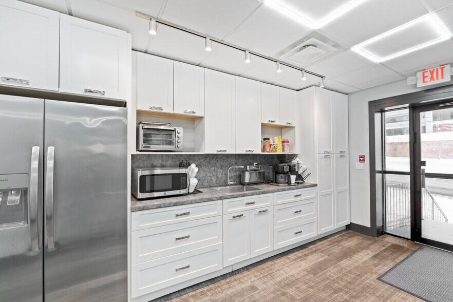 More Photos Of 127 Rt-59, Monsey Office For Lease