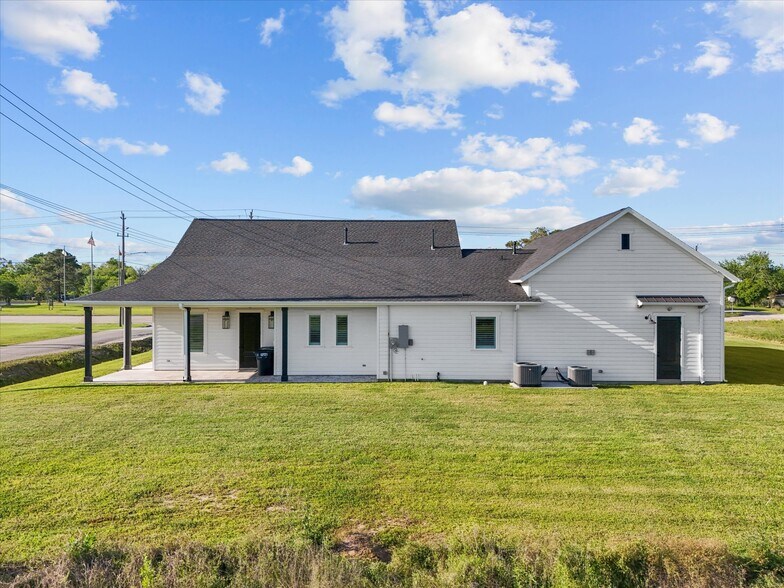 More Photos Of 12121 FM 1764 Rd, Santa Fe Office For Sale