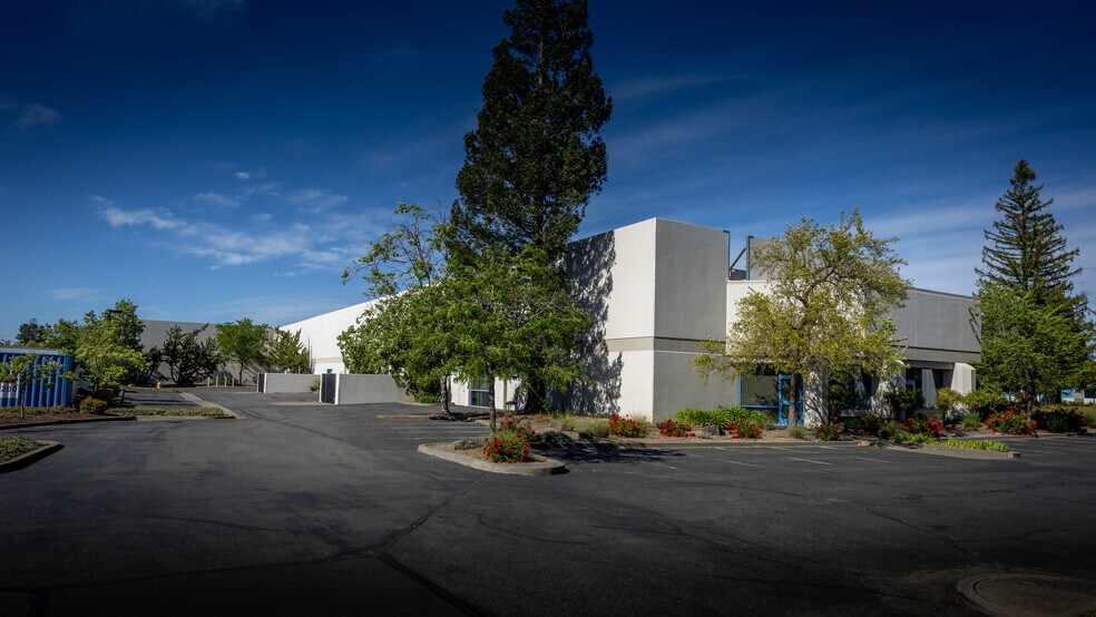 More Photos Of 3601-3645 Westwind Blvd, Santa Rosa Office For Lease
