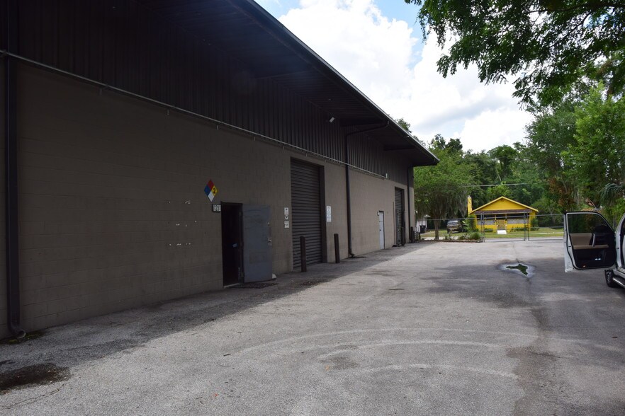 More Photos Of 1231 W Gore St, Orlando Industrial For Lease