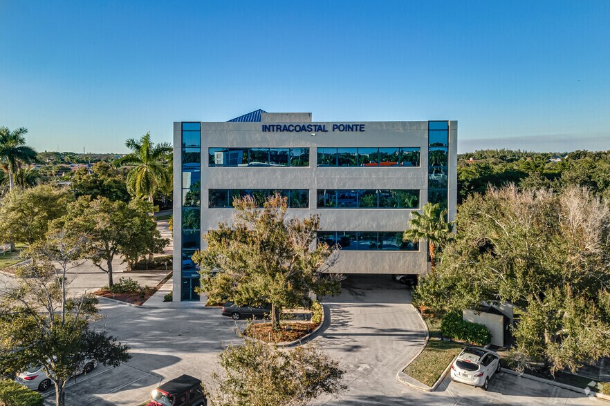 More Photos Of 140 Intracoastal Pointe Dr, Jupiter Office For Lease
