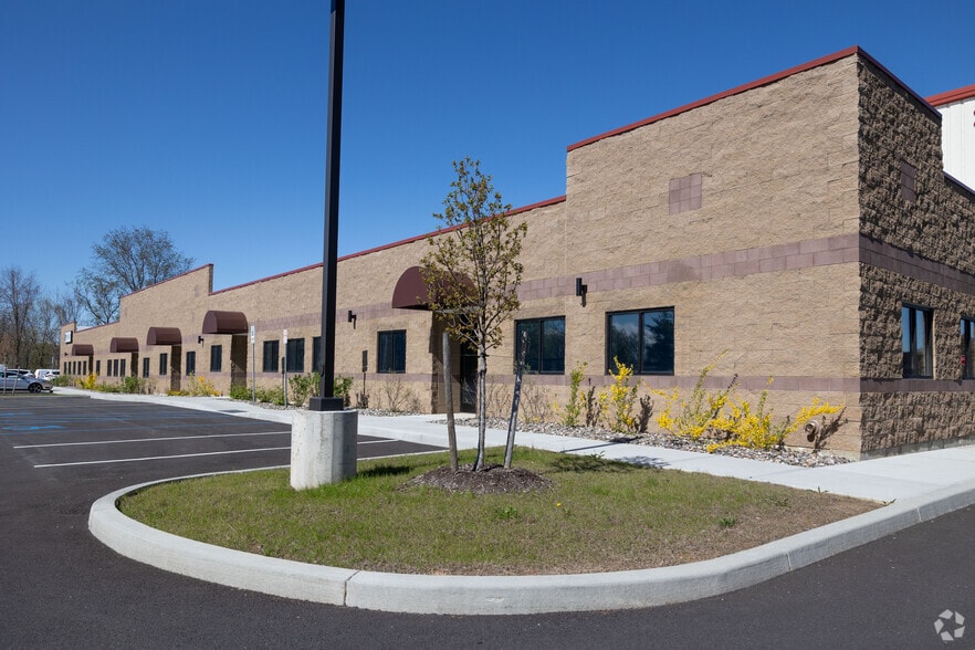 More Photos Of 2 Lear Jet Lane, Latham Light Manufacturing For Lease