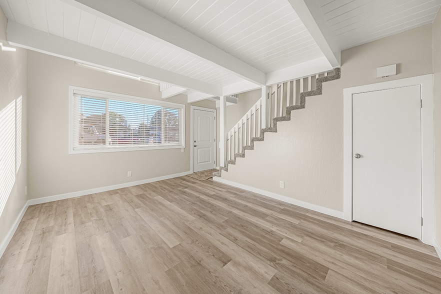 More Photos Of 511 W Cook St, Santa Maria Apartments For Sale