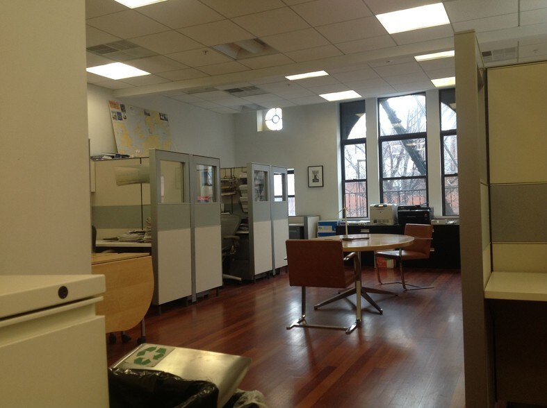 More Photos Of 22 Hudson Pl, Hoboken Loft Creative Space For Lease