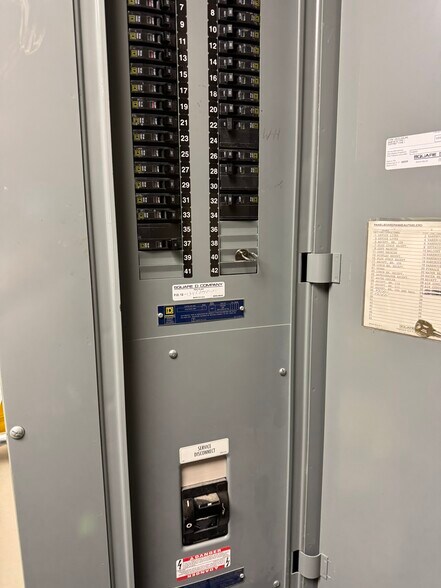 More Photos Of 855 Industrial Dr, Mondovi Distribution For Lease