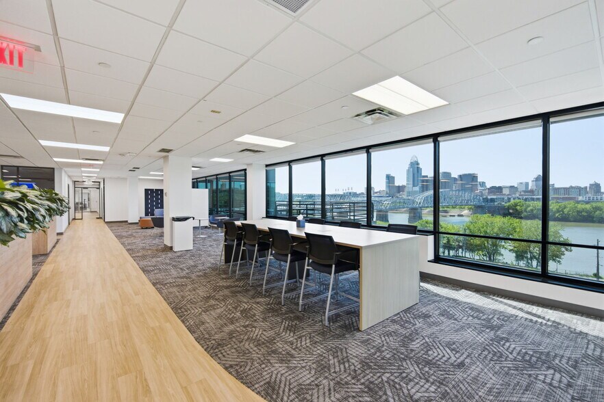 More Photos Of 300 Dave Cowens Dr, Newport Office For Lease